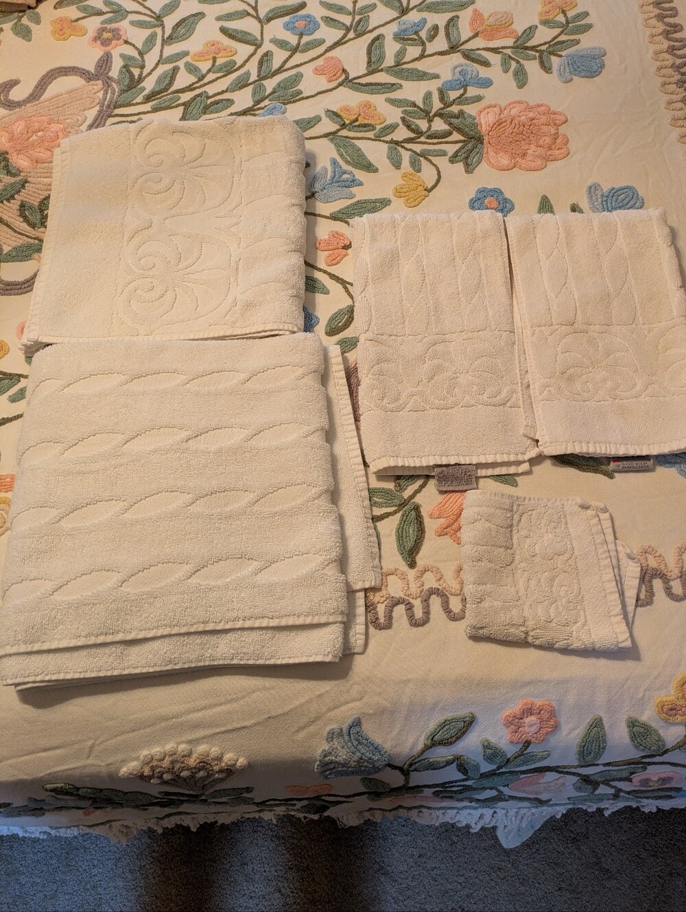 Luxury White Cotton Bath Towel Set